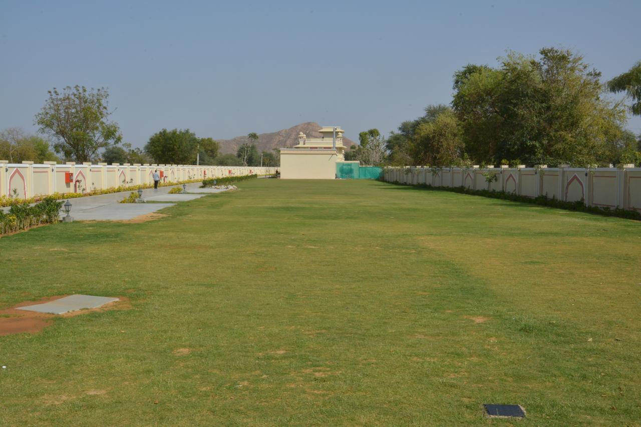 Indana Palace Jaipur Eksteriør bilde